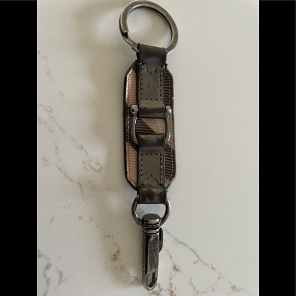 Burberry Accessories - Burberry key holder​​​​​​​​​